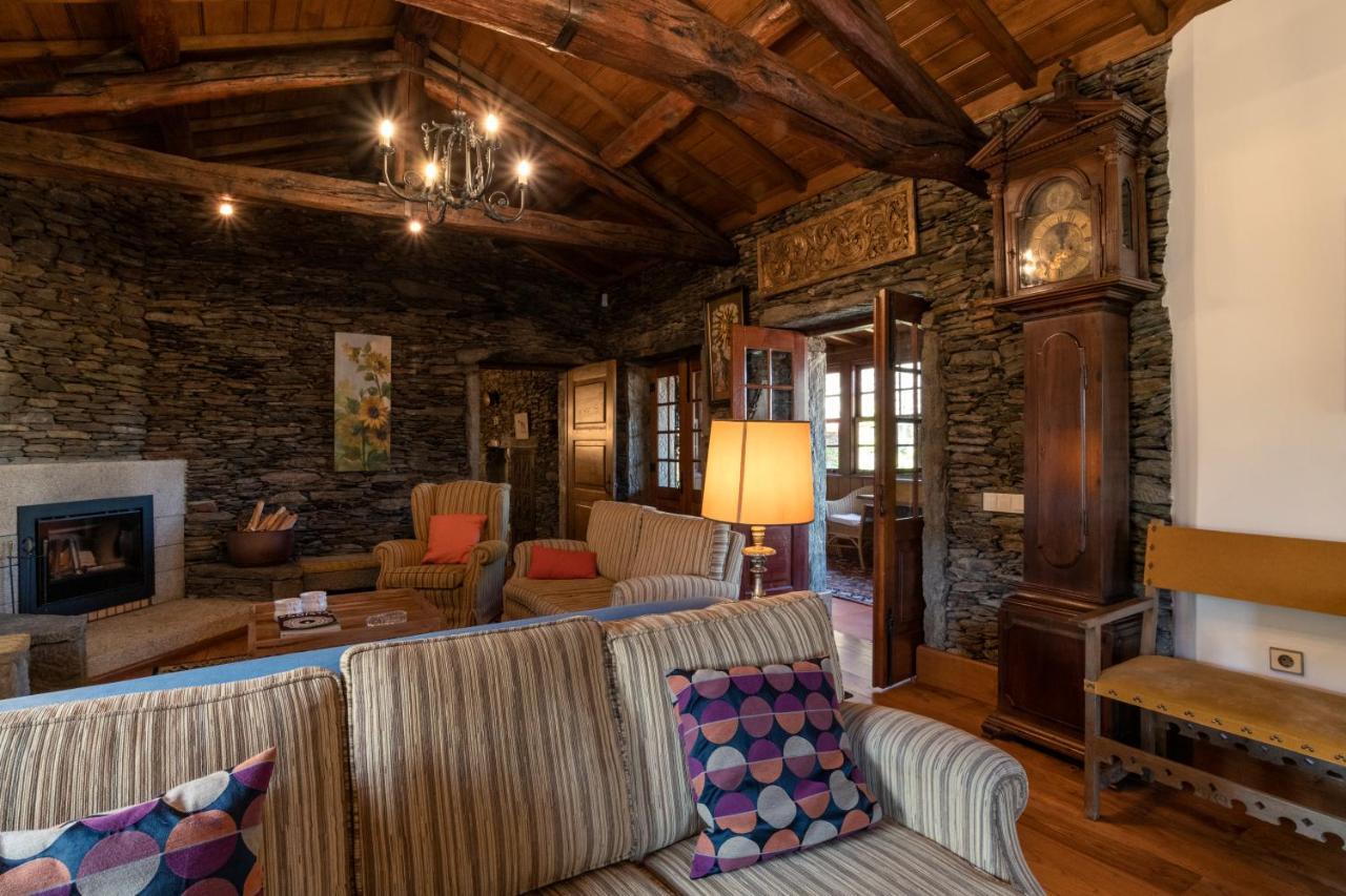Quinta De Mouraes - Casa Do Xisto Guest House Lever ภายนอก รูปภาพ